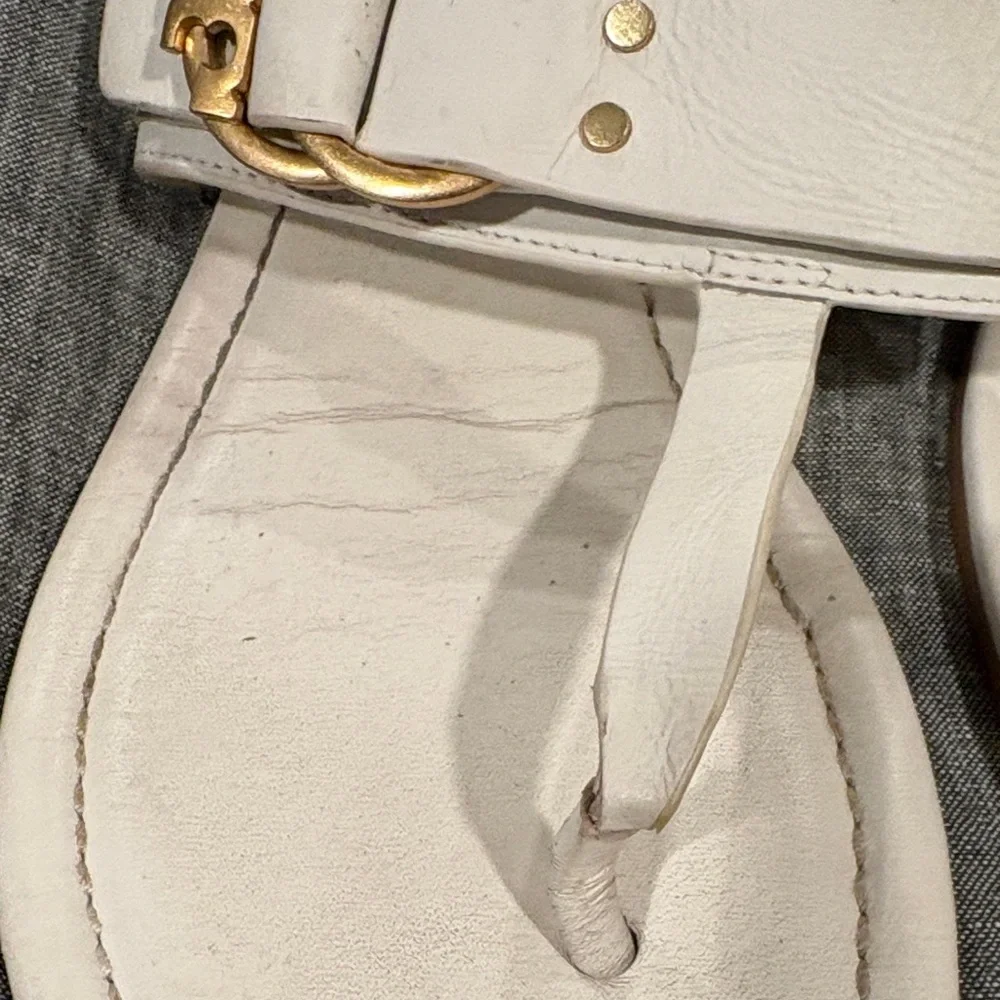 Tory Burch Marsden Ivory Leather Thong Sandals Gold Logo Size 8.5 M